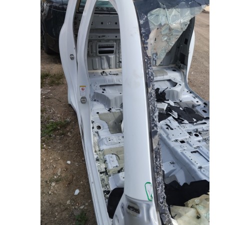 Стойка лобового стекла правая