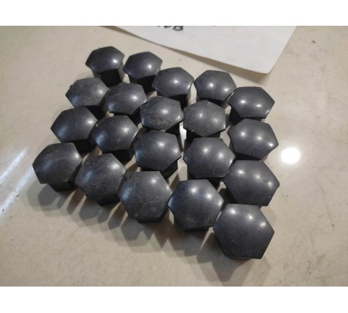 Комплект декоративных крышек болтов колёс 20шт