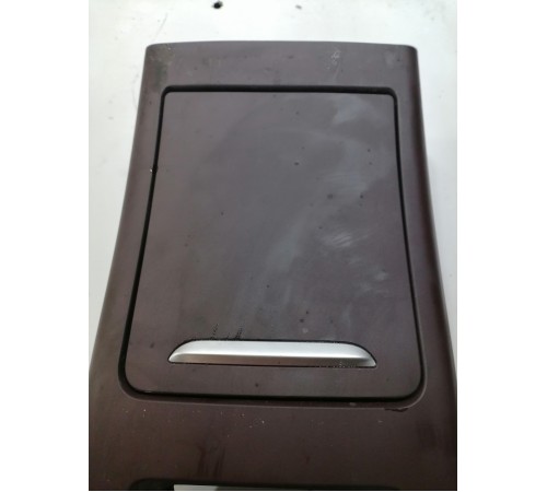 Накладка центральной консоли задняя