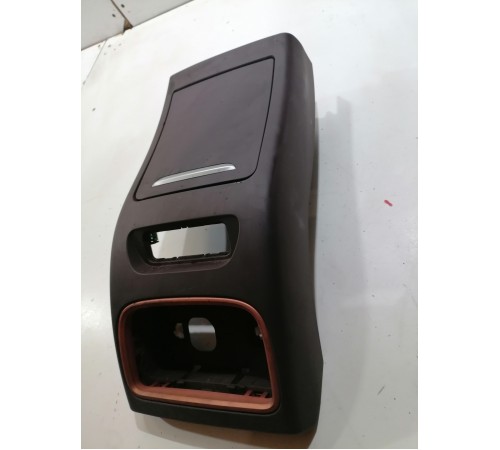 Накладка центральной консоли задняя