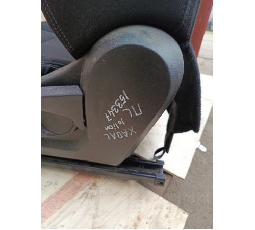 Сиденье переднее левое