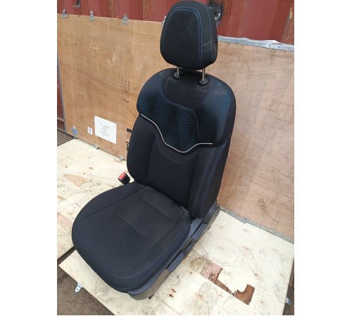 Сиденье переднее левое