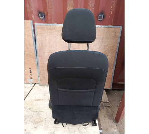 Сиденье переднее левое