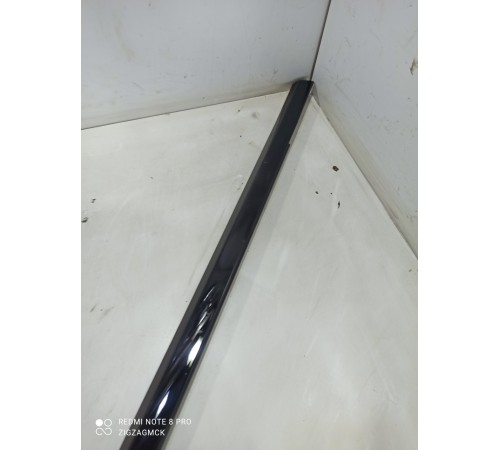 Уплотнитель стекла (задний правый наружный)