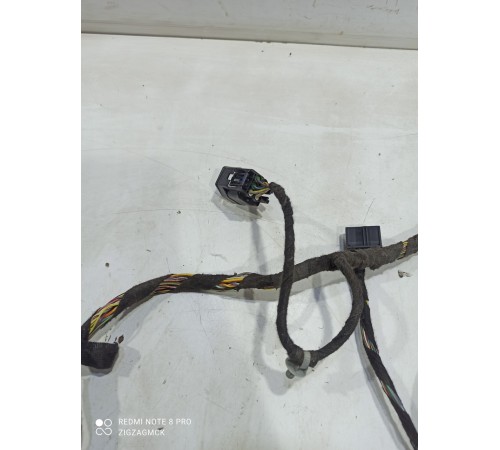 Электропроводка двери (передняя правая)