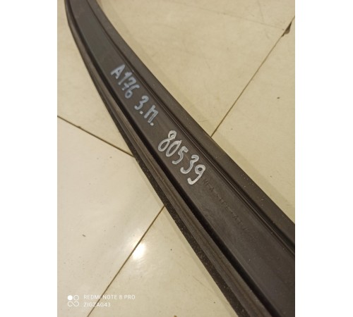 Уплотнитель стекла внутренний верхний(задний правый)