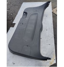 Обшивка крышки багажника