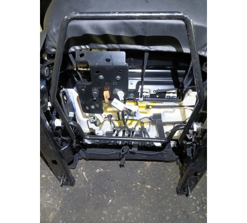 Сиденье переднее правое