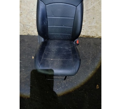 Сиденье переднее правое