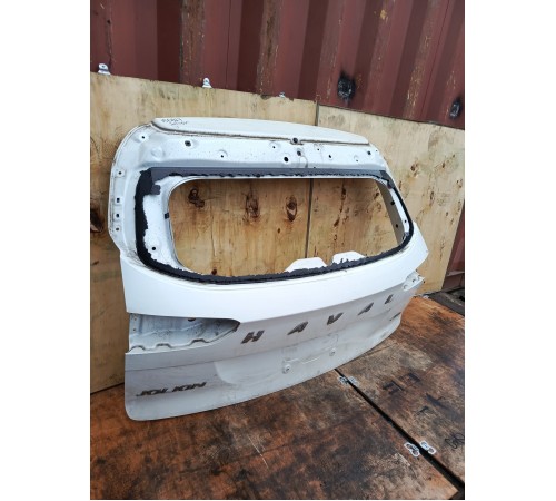 Крышка багажника (пятая дверь)