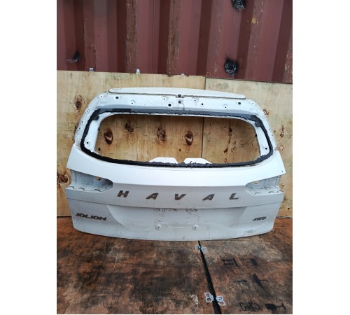 Крышка багажника (пятая дверь)