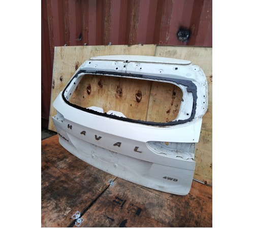 Крышка багажника (пятая дверь)