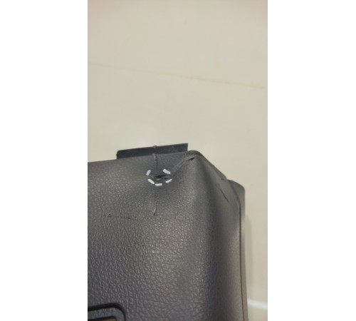 Накладка на порог (внутренняя, передняя, правая)