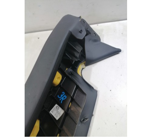 Боковина заднего ряда сиденья правая