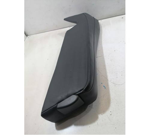 Боковина заднего ряда сиденья правая