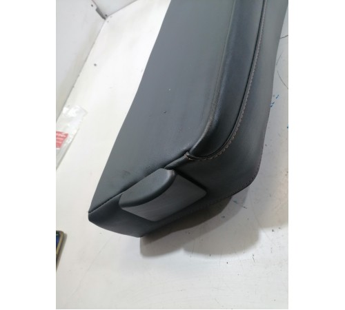 Боковина заднего ряда сиденья правая