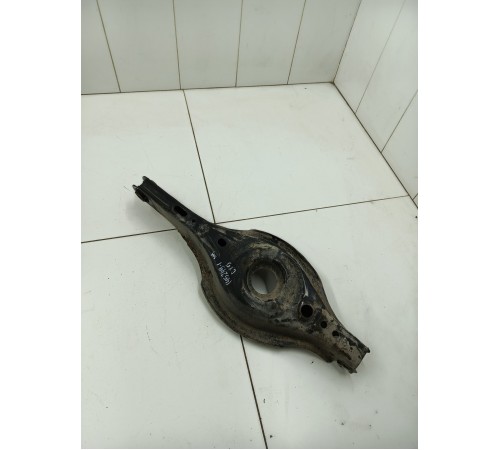 Рычаг подвески задний под пружину