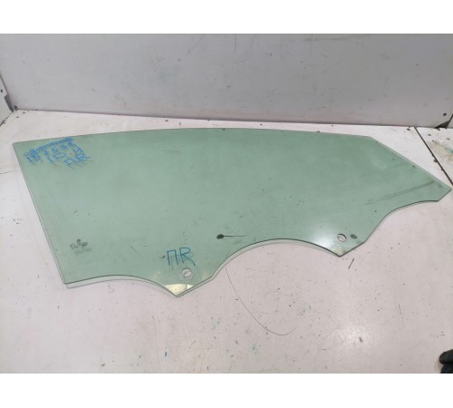 Стекло переднее правое