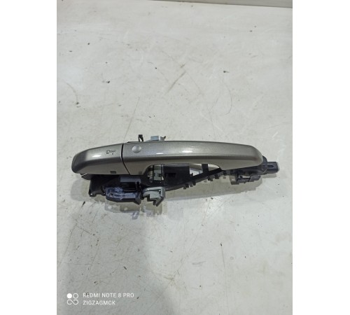 Ручка двери (передняя правая внешняя)