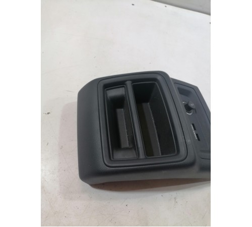 Накладка центральной консоли задняя