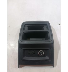 Накладка центральной консоли задняя