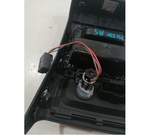 Накладка центральной консоли задняя