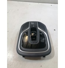 Плафон освещения салона передний