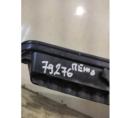 Воздуховод салона (передний , левый)