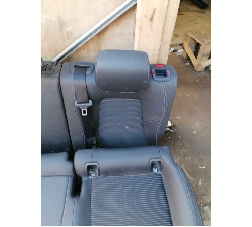 Задний ряд сидений