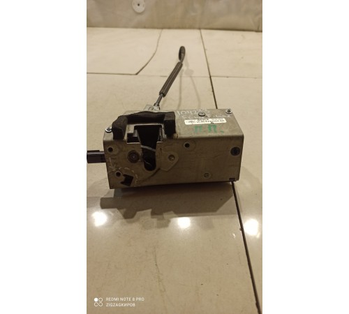 Замок двери правый