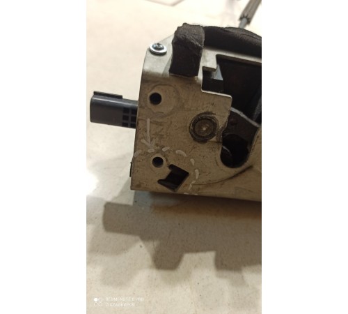 Замок двери правый