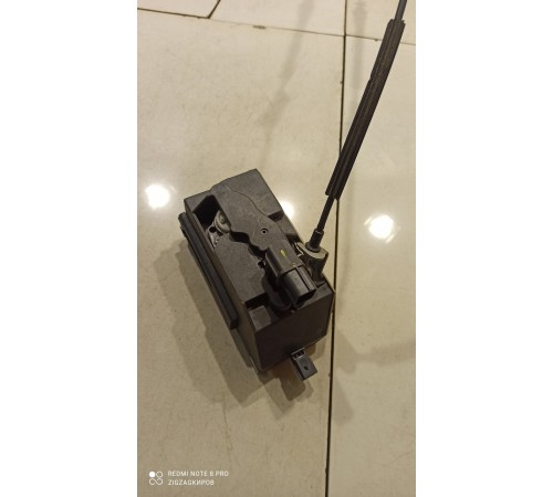 Замок двери правый