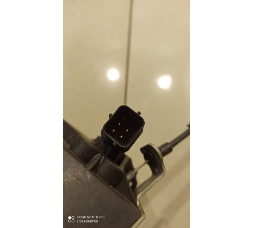 Замок двери правый