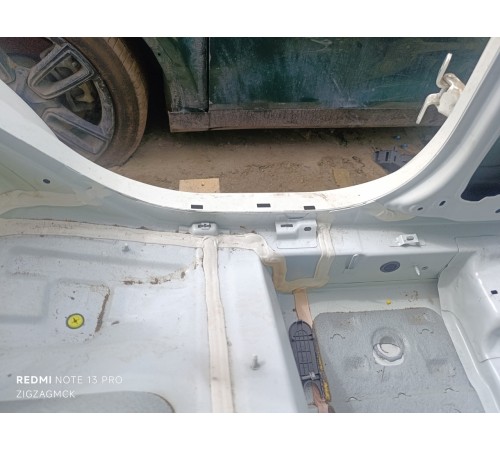 Порог со стойкой левый