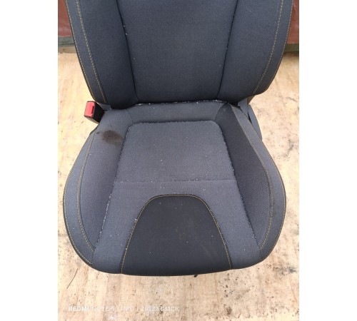 Сиденье переднее левое