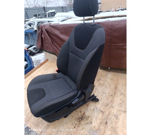 Сиденье переднее левое