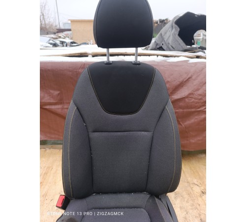 Сиденье переднее левое