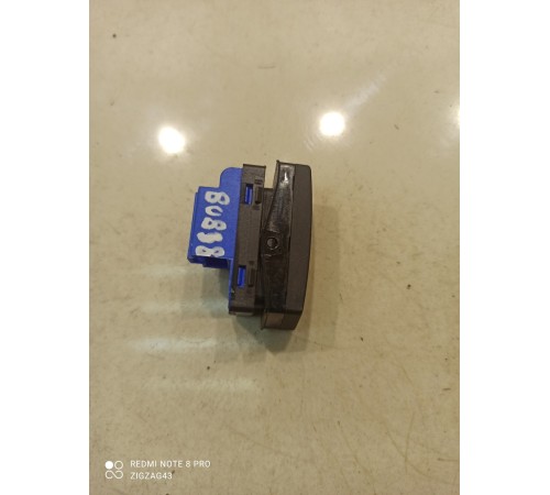 Кнопка центрального замка