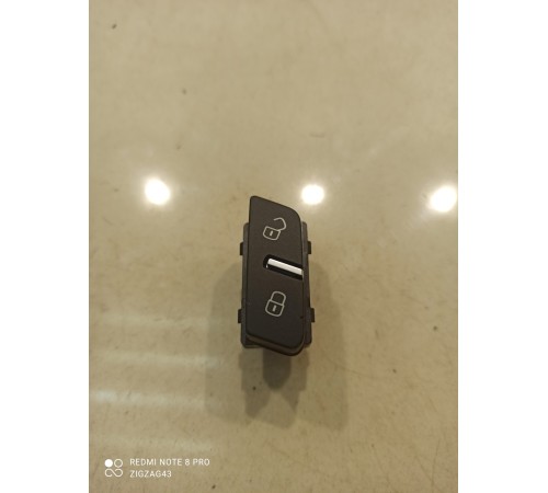 Кнопка центрального замка