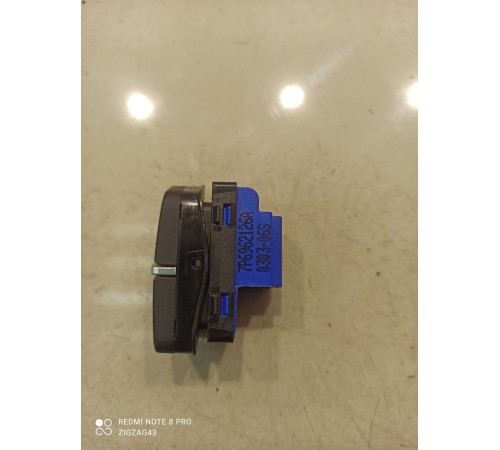 Кнопка центрального замка