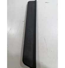 Накладка порога передняя левая