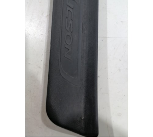 Накладка порога передняя левая