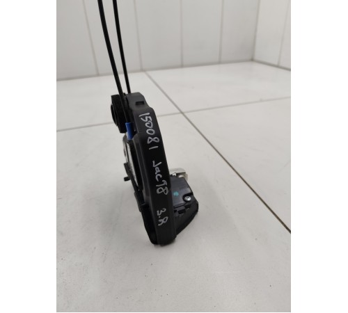 Замок двери задний правый