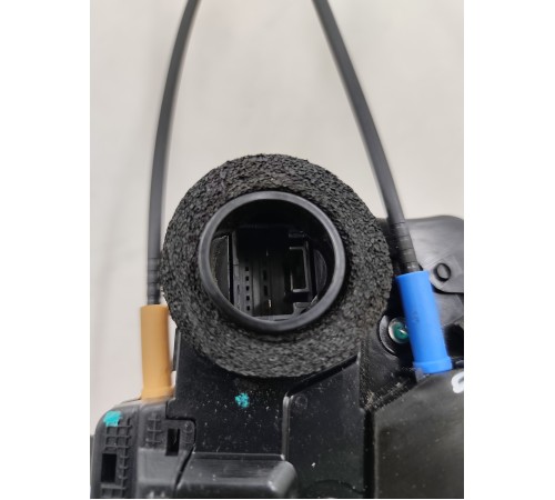 Замок двери задний правый