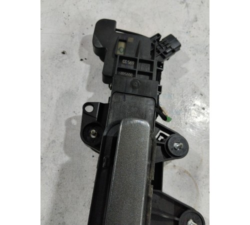 Ручка двери передняя правая внешняя