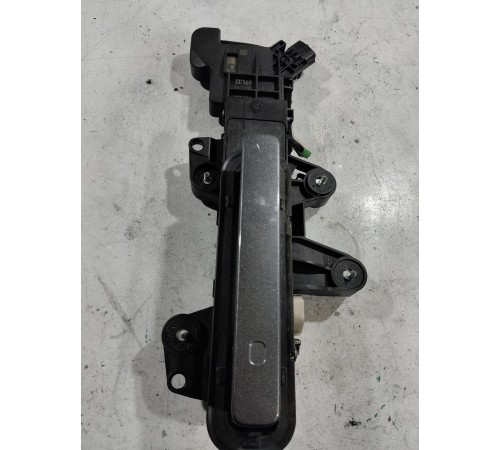 Ручка двери передняя правая внешняя