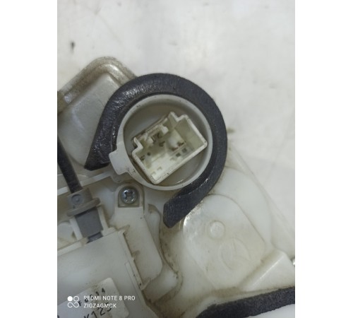 Замок двери (задний правый)