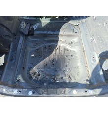 Ниша багажника(запасного колеса)