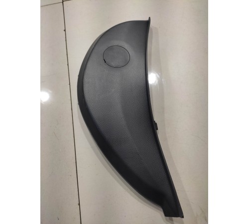 Накладка торпедо боковая(правая)