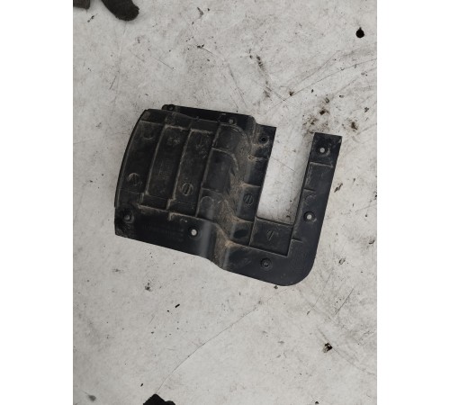 Накладка (пластик) рулевой колонки нижняя